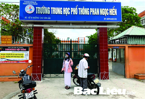 thi-cong-bien-truong-hoc-tai-ha-noi