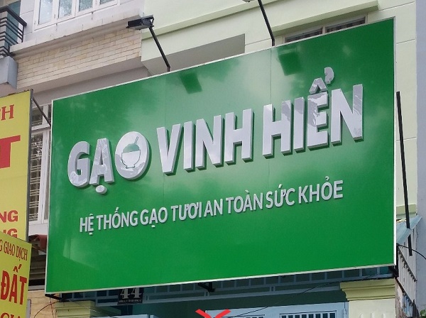 thiết kế bảng hiệu cửa hàng